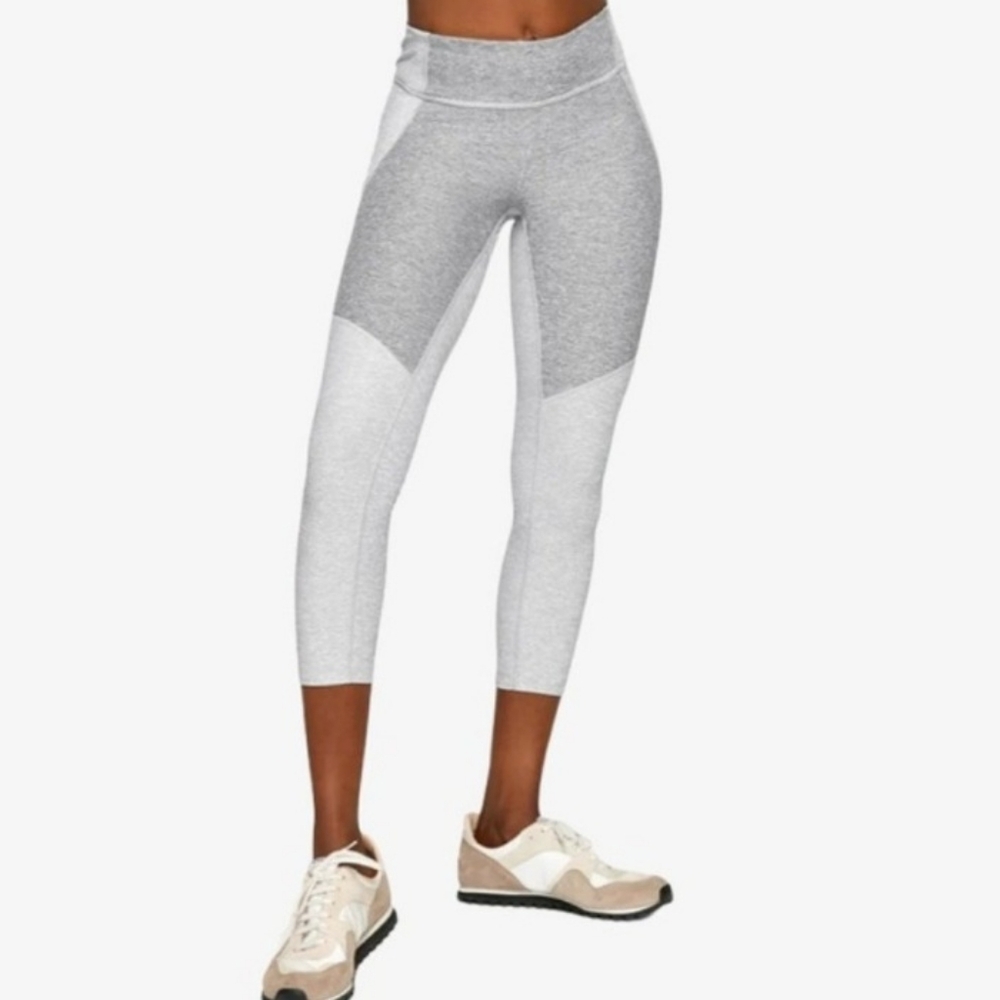 Outdoor Voices Two Tone Warmup Crop Leggings S